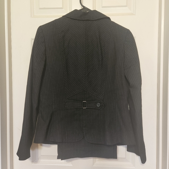 Gorgeous and Classy Ann Taylor The Loft Jean Material pant suit Sz 4top Sz 2pant - Picture 3 of 5